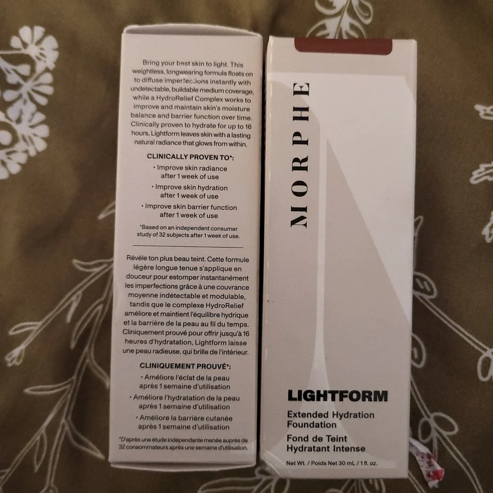 2 Morphe Lightform‎ Extended Hydration Foundations Deep 30W Deep Golden 1oz Glow